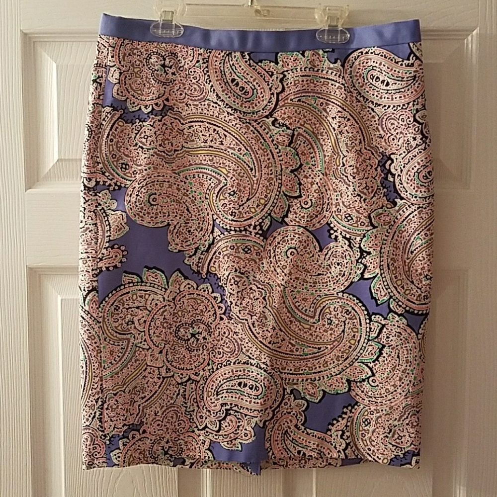 Super cute pencil skirt